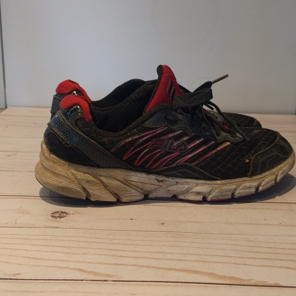 Fila running shoes for kids/boys